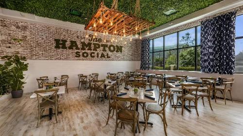 The Hampton Social solo 